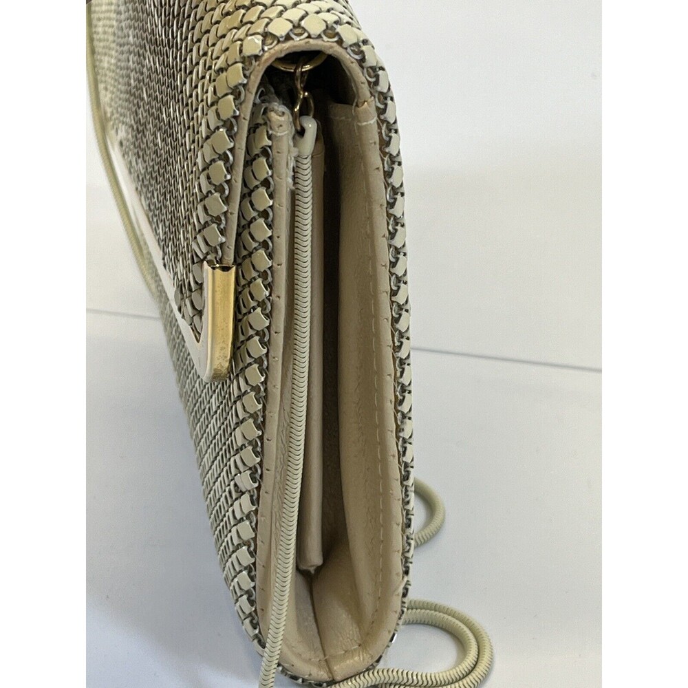 Vintage Art Deco Ivory/White GloMesh Clutch Purse Bag With Chain‎ Shoulder Strap - Picture 9 of 9